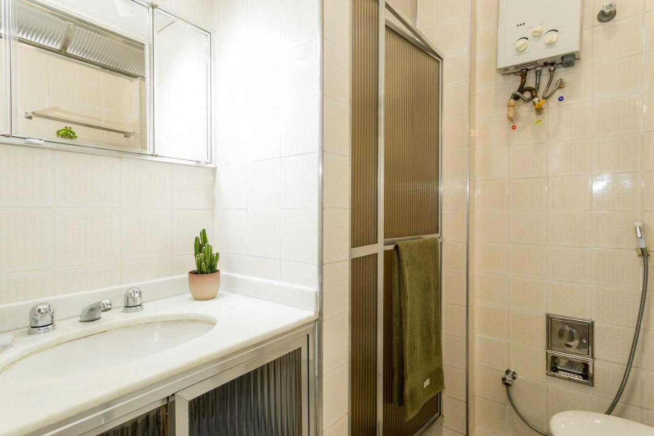 Relax Em Copacabana, Quarto E Sala, 150 Mt Da Praia, Cozinha, Maq De Lavar Roupa E Ar Rio de Janeiro Ngoại thất bức ảnh